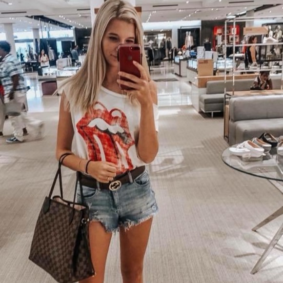 Meet your Posher, Paige - Picture 1 of 1